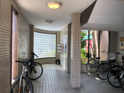 【エントランス】 | スリーズマンション