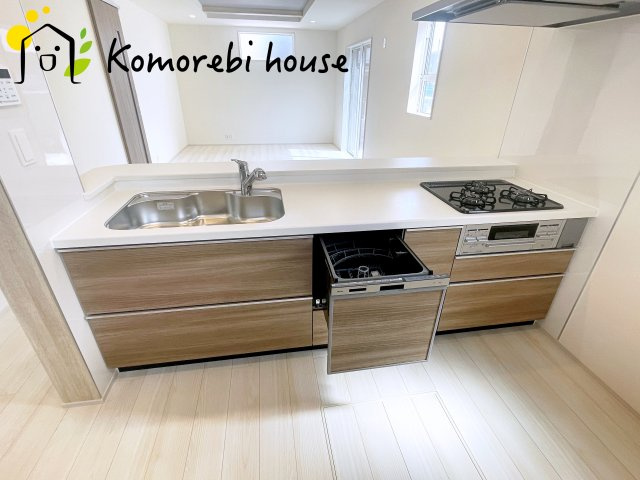 上尾市久保　新築一戸建て　ブルーミングガーデン　01のキッチン|キッチンでお料理をお楽しみください