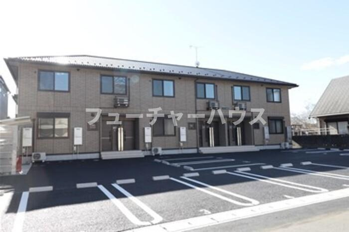 アジュール大成町の駐車場