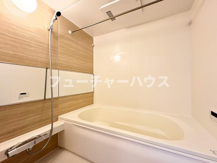 アジュール大成町の浴室
