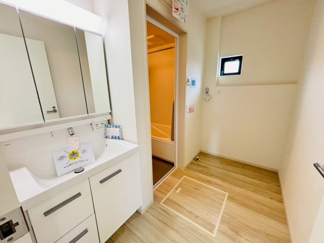 ケイアイグレイス／中央区/黒髪1期／１号棟の独立洗面台