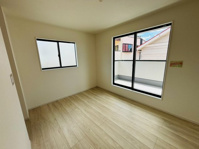 ケイアイグレイス／中央区/黒髪1期／１号棟の洋室|2階には洋室が4室！百聞は一見に如かず！内覧ご予約お待ちしております！