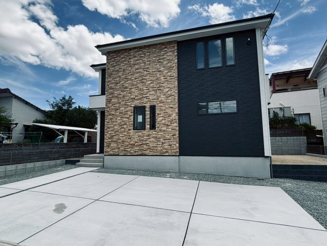 ケイアイグレイス／中央区/黒髪1期／１号棟の外観|黒髪4丁目に完成致しました！外観・内装・設備等をご確認下さい。内覧は即日可能です！