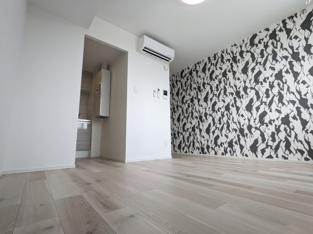 クレストタップ名古屋ウエストの洋室