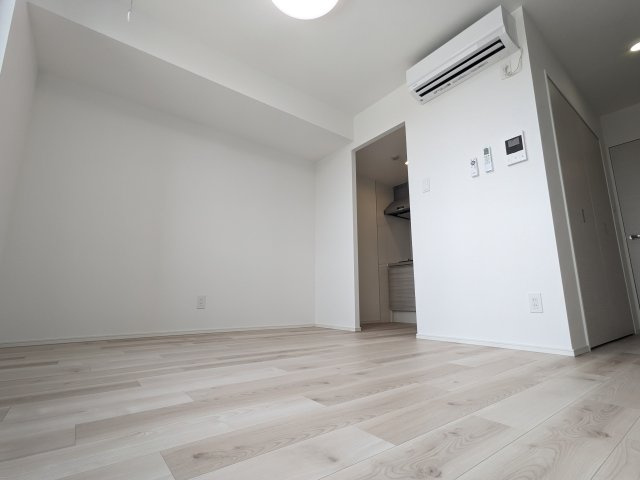 クレストタップ名古屋ウエストの洋室