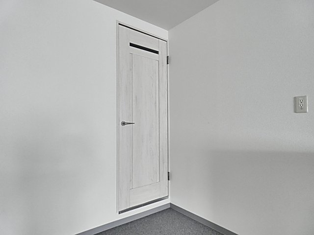 東名ビルディングの内装|明るい室内です