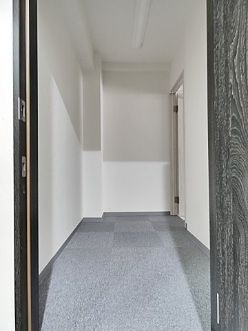 東名ビルディングの玄関|裏口