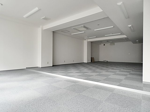 東名ビルディングの居間・リビング|使いやすいリビングです