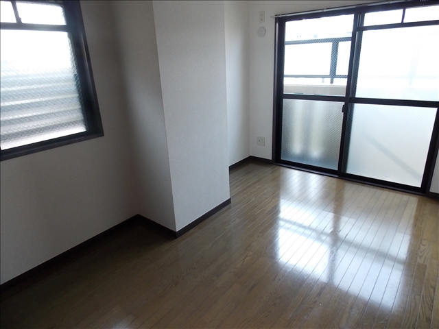 アソシア高社の寝室|写真は３０３号室のものです