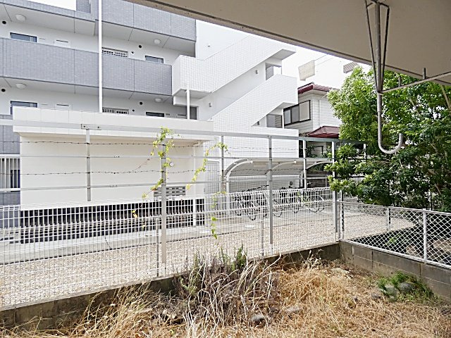 シャンポール高社の庭|お庭です