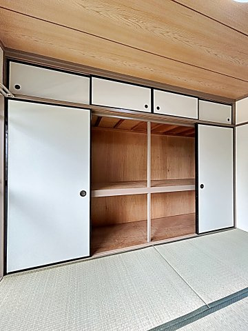 ハイツ白山の収納|こまごまとしたものを収納できそうですね