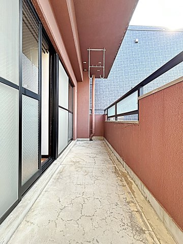 バトー・プレジールのバルコニー|開放的で明るい空間を演出してくれるバルコニーです