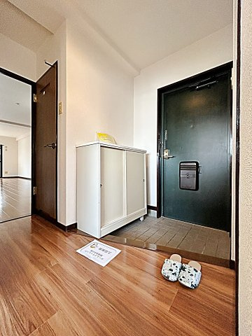 バトー・プレジールの玄関|収納もある玄関です