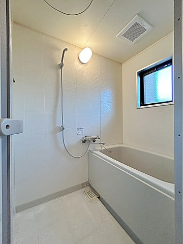 バトー・プレジールの浴室|落ち着いた空間のお風呂です