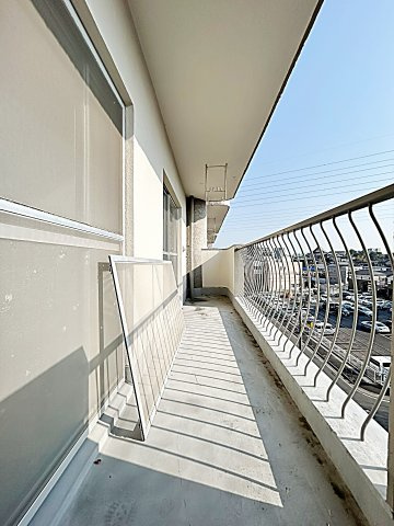 近藤マンションのバルコニー|落ち着いた時間を過ごせるバルコニーです