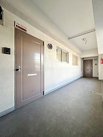 近藤マンションの玄関|きれいな玄関です