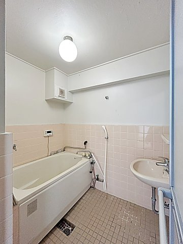 近藤マンションの浴室|日々の暮らしに欠かせないお風呂です