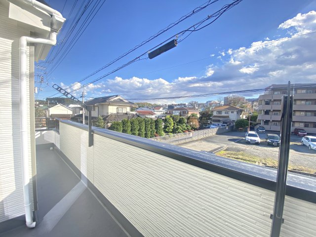 入間市黒須2丁目・全1棟　新築一戸建　～駅徒歩9分・角地～のバルコニー|陽当たり良好な南面バルコニー♪
