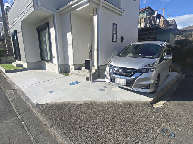 入間市黒須2丁目・全1棟　新築一戸建　～駅徒歩9分・角地～の駐車場|カースペース2台分