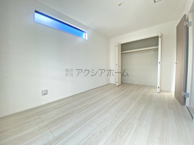 入間市黒須2丁目・全1棟　新築一戸建　～駅徒歩9分・角地～の寝室|2階洋室7.12帖