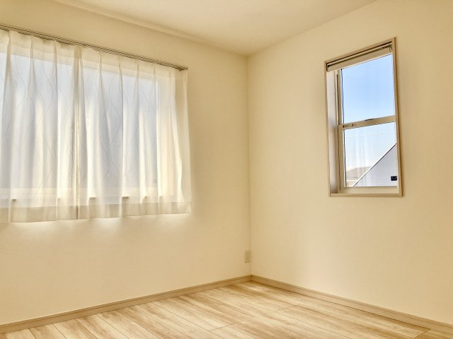 新築戸建・建売　郡山市富久山町福原　スマート・ワン シティ　全4棟の洋室|シンプルなので様々なテイストのインテリアも合いそうですね！