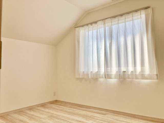 新築戸建・建売　郡山市富久山町福原　スマート・ワン シティ　全4棟の洋室|落ち着きのある空間で自分だけのプライベートな時間をお過ごしください！