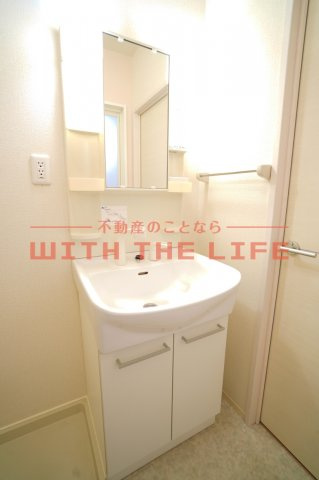 オリーヴァ東合川【10，000円キャッシュバック対象物件】の独立洗面台|独立洗面化粧台が付いています