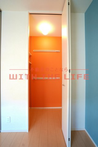オリーヴァ東合川【10，000円キャッシュバック対象物件】の収納|大きなものも収納できそうです