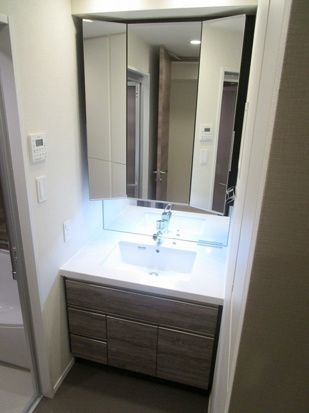 アトラス秋葉原アロマコートの独立洗面台