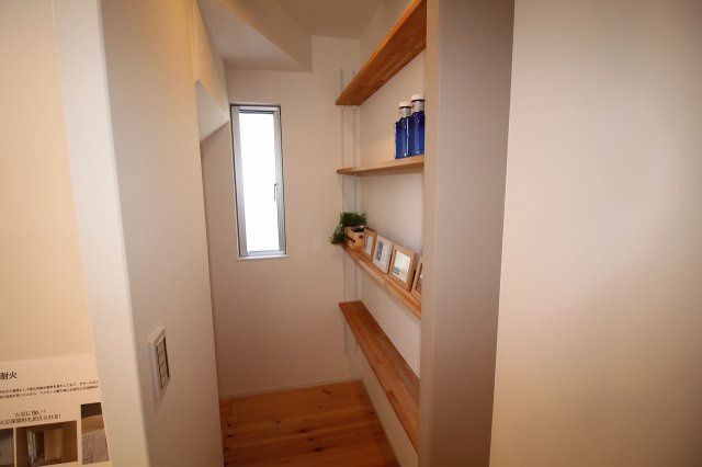 神田　中古戸建　①【未入居物件】　（全2棟）の収納|パントリー