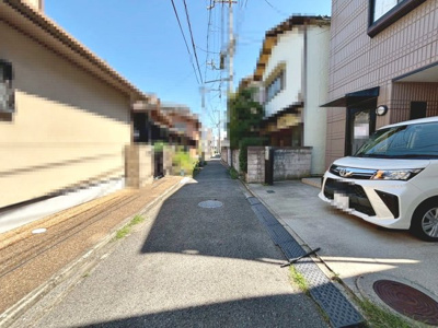 【前面道路含む現地写真】 | 浜寺石津町中３丁　中古一戸建 | 閑静な住宅街で叶える穏やかな新生活をここではじめませんか♪