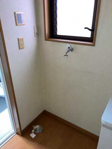  | 駿河屋貸店舗 | ２階洗濯機置場