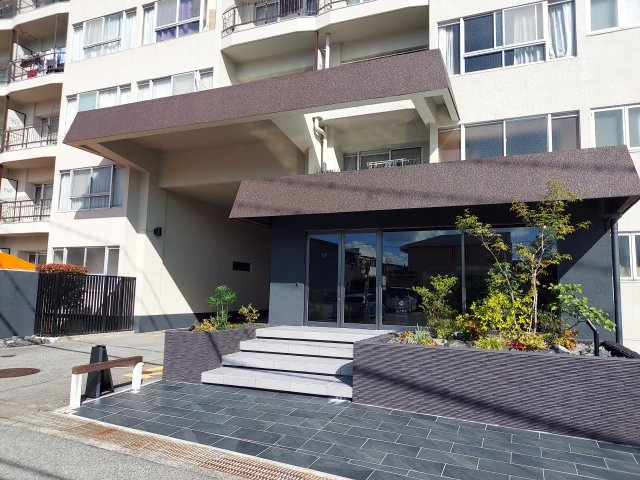 宝塚御殿山マンションのエントランス