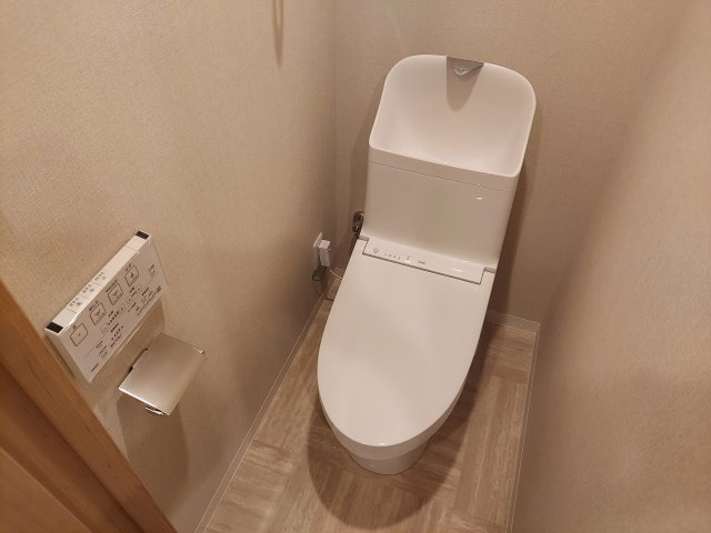 宝塚御殿山マンションのトイレ|温水洗浄便座付き