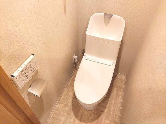 宝塚御殿山マンションのトイレ|温水洗浄便座付き