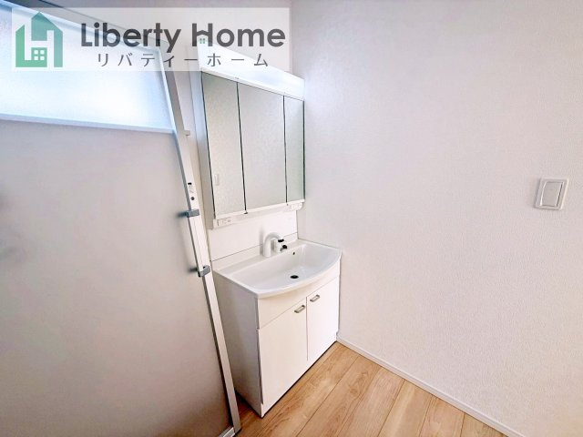 結城市結城第40　新築戸建　2号棟の独立洗面台