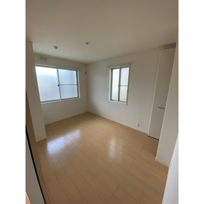 【洋室】 | メゾンリリアス