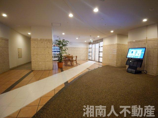リーデンスタワー湘南平塚のエントランス|ゆとりのあるエントランスです