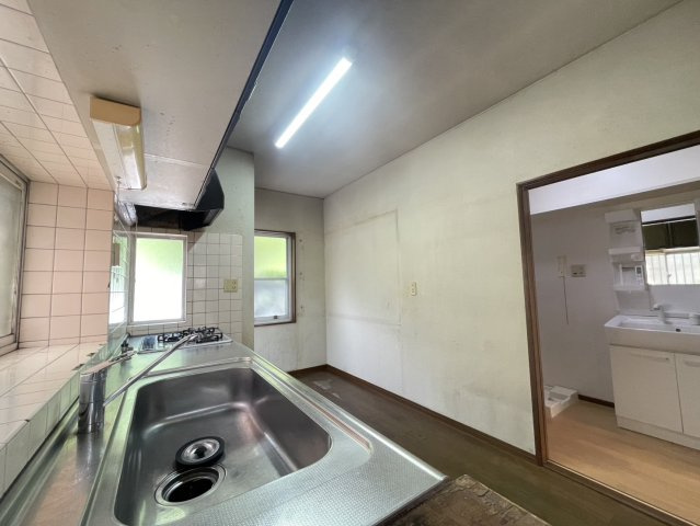 【キッチン】 | 皇徳寺台1丁目　中古住宅