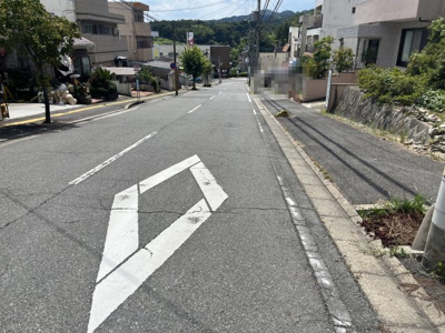 【前面道路含む現地写真】 | 生駒郡平群町緑ヶ丘2丁目