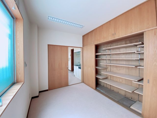 半田市更生町2丁目の洋室|1F：5.8帖②