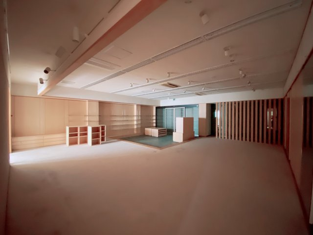 半田市更生町2丁目の洋室|1F：51.1帖