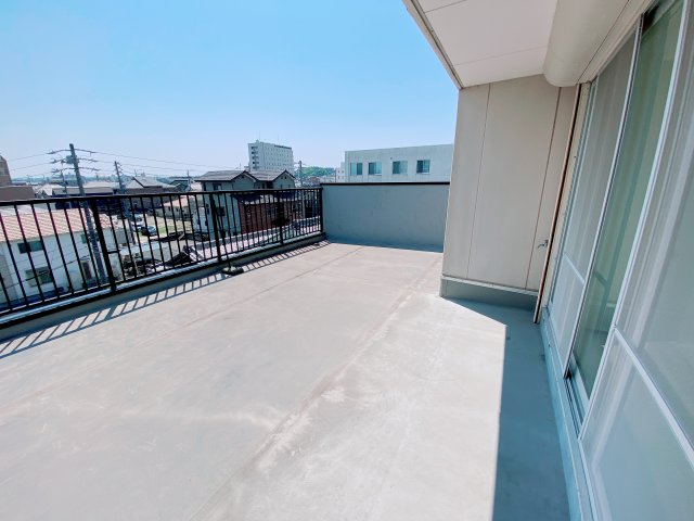 半田市更生町2丁目のバルコニー|屋上①