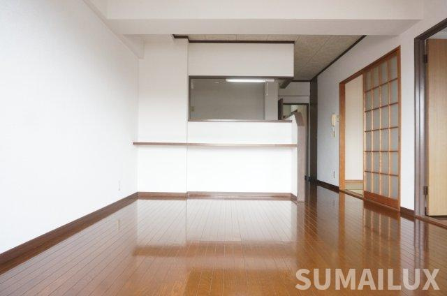 熊本市南区田迎６丁目の賃貸マンションの居間・リビング