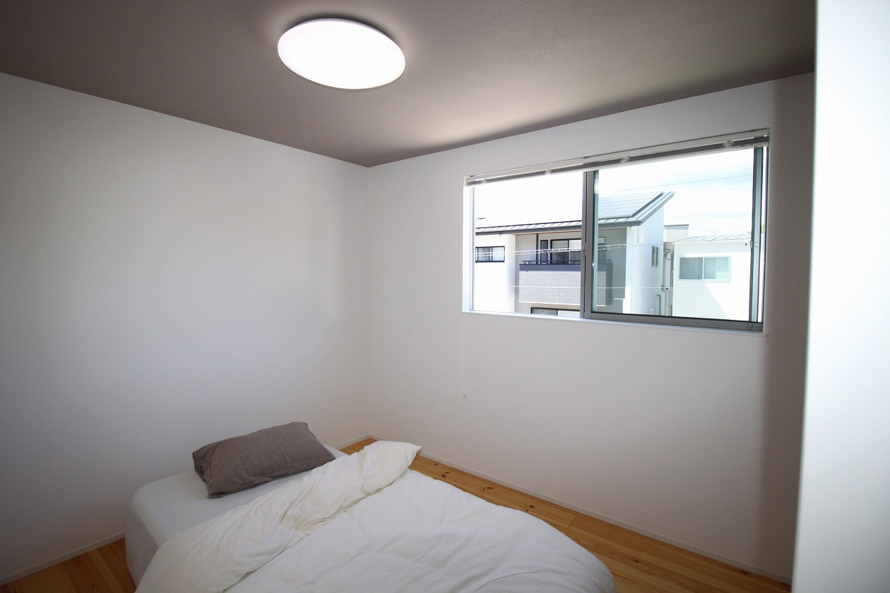 神田　中古戸建　②【未入居物件】　（全2棟）の洋室|2Ｆ　5.5帖②