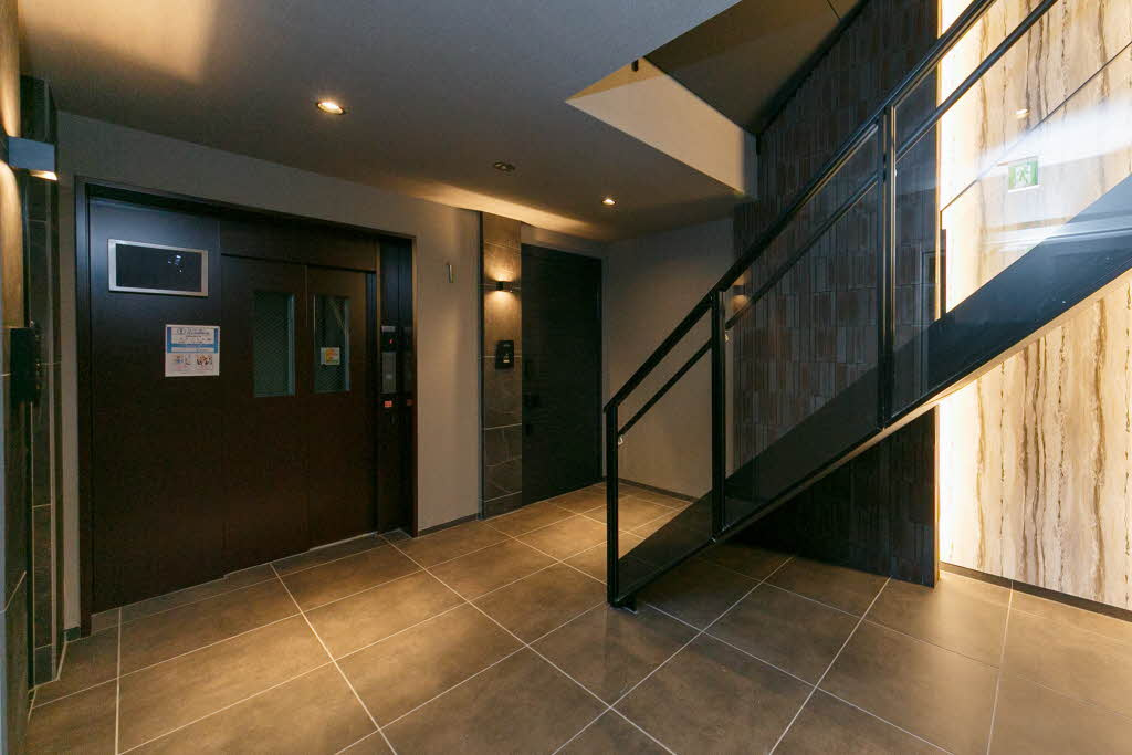 ラ　ウエストのロビー