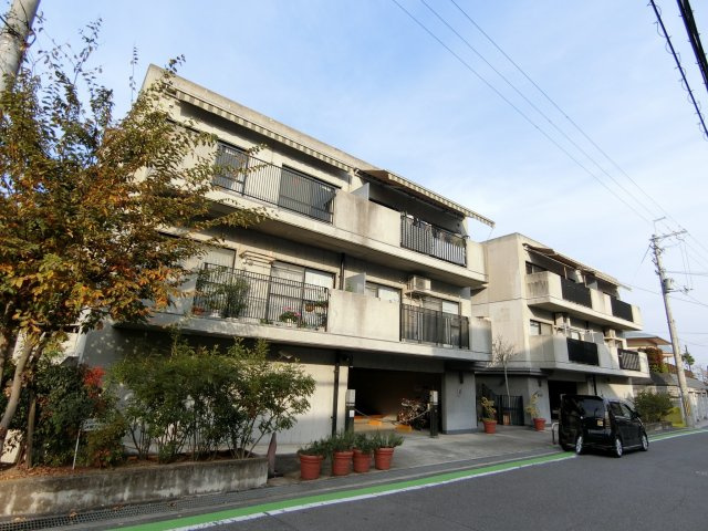 ラジュニール春日丘