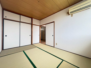 【寝室】