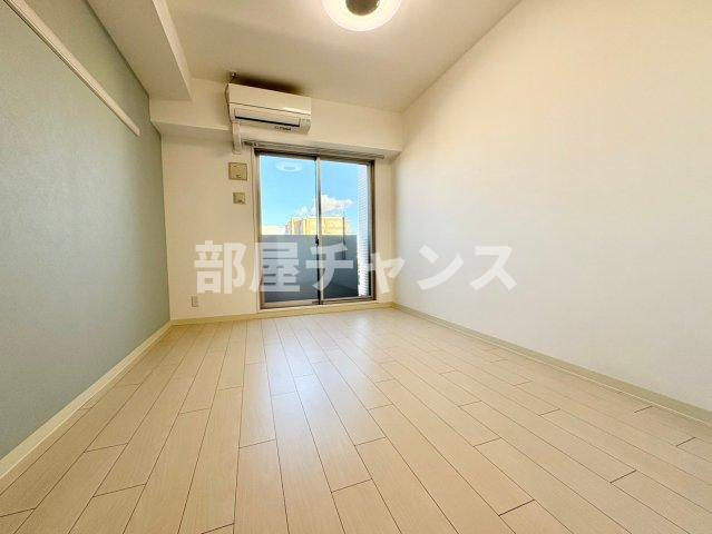 ワールドアイ名古屋城北の居間・リビング