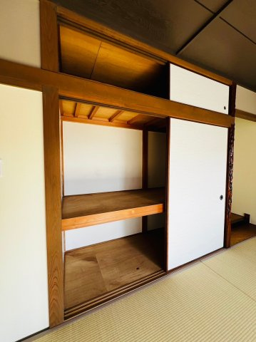 塩屋町字大谷戸建の収納